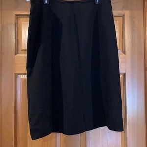 LeSuit black skirt
